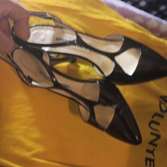 Manolo Blahnik size 8 - Picture 6 of 7